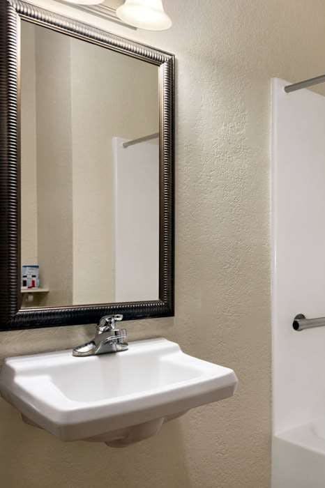 Hotel Baymont I S Elizabethtown photo 3