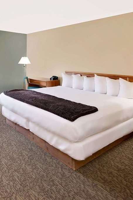 Hotel Days Inn by Wyndham Cadillac photo 1