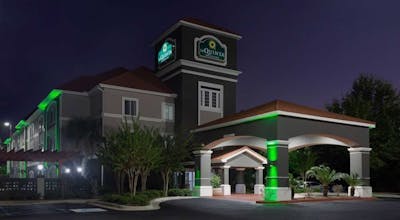 La Quinta Inn & Suites by Wyndham Mobile - Daphne