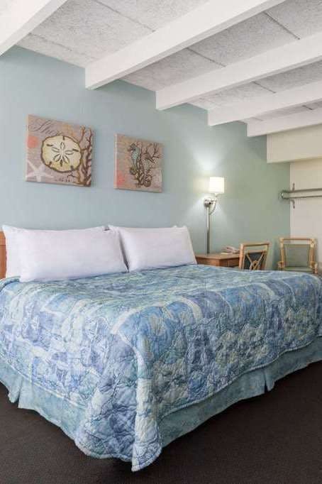 Hotel Days Inn Suites Jekyll Island photo 1