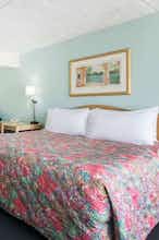 Hotel Days Inn Suites Jekyll Island photo 2