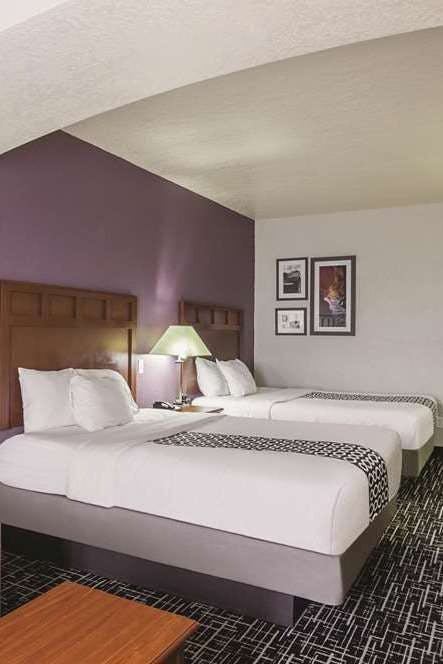 Hotel La Quinta Inn & Suites by Wyndham Bowling Green photo 5