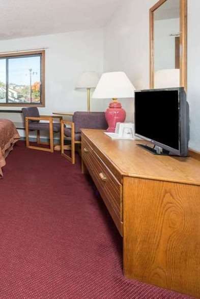 Hotel Super 8 Front Royal photo 3