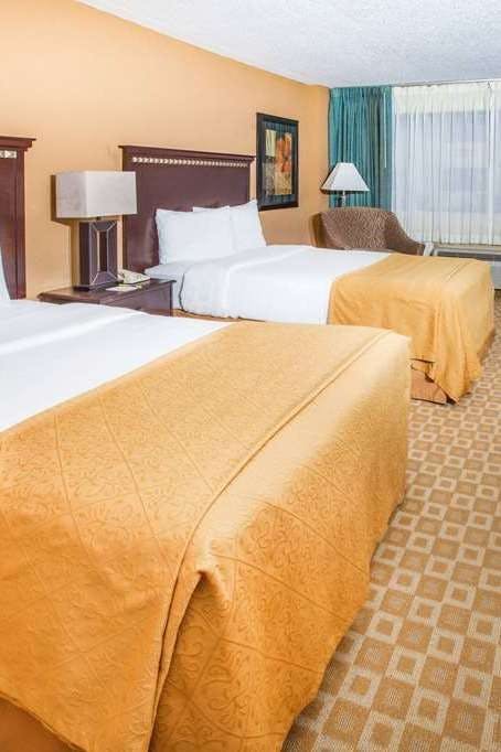 Hotel Days Inn Sherman photo 2