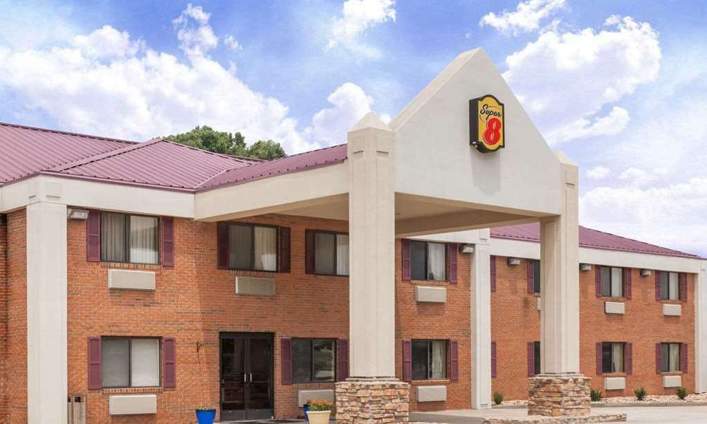 Super 8 by Wyndham Eddyville/Kuttawa