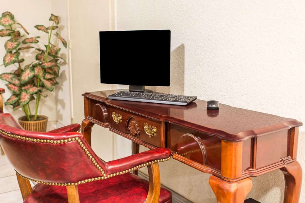 Hotel Days Inn Lake City I-10 photo 4