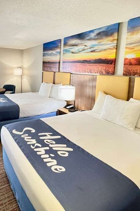 Hotel Days Inn by Wyndham Rayne/Crowley photo 2