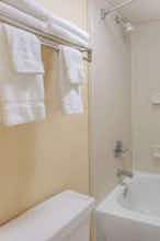 Hotel Baymont Griffin photo 4