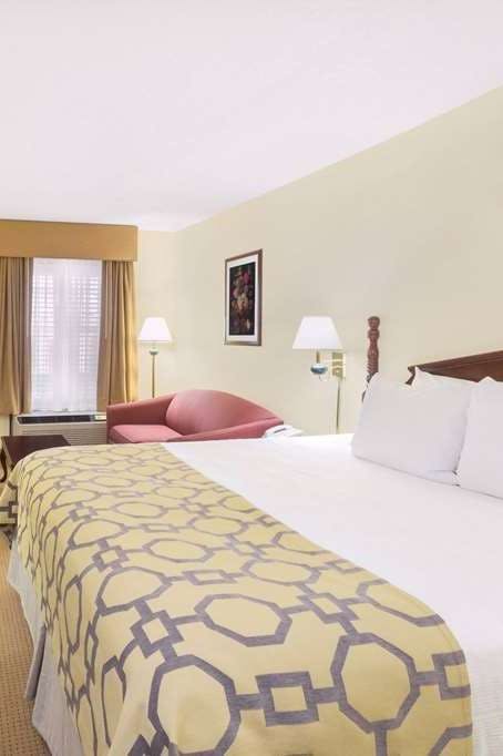 Hotel Baymont Griffin photo 1