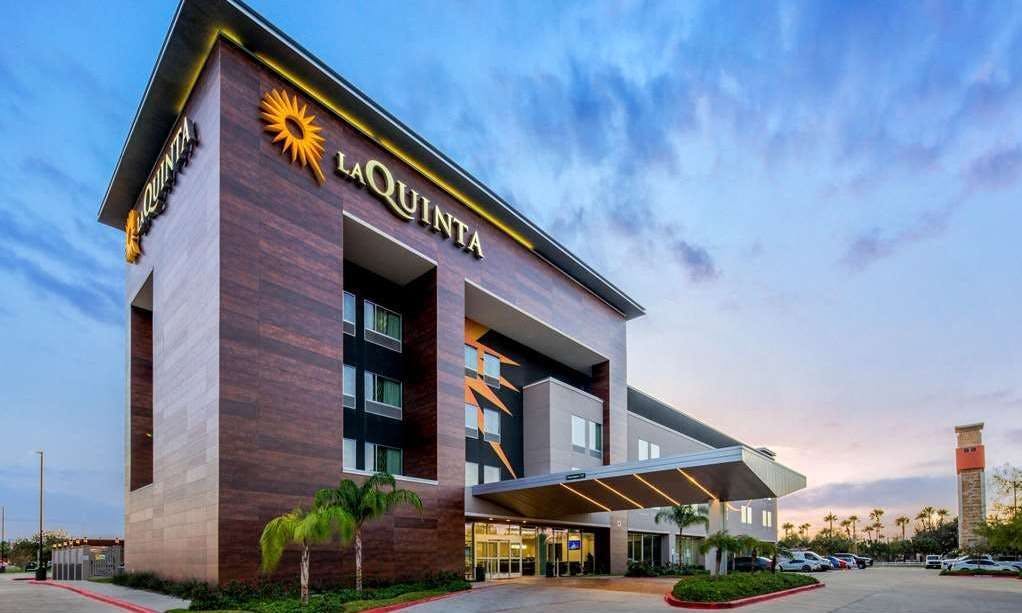 La Quinta Inn & Suites by Wyndham McAllen Convention Center