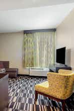 Hotel La Quinta Inn Ste Conv Center photo 3