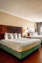 Hotel La Quinta Inn Ste Oceanfront photo 2