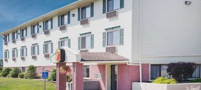 Super 8 Massena NY
