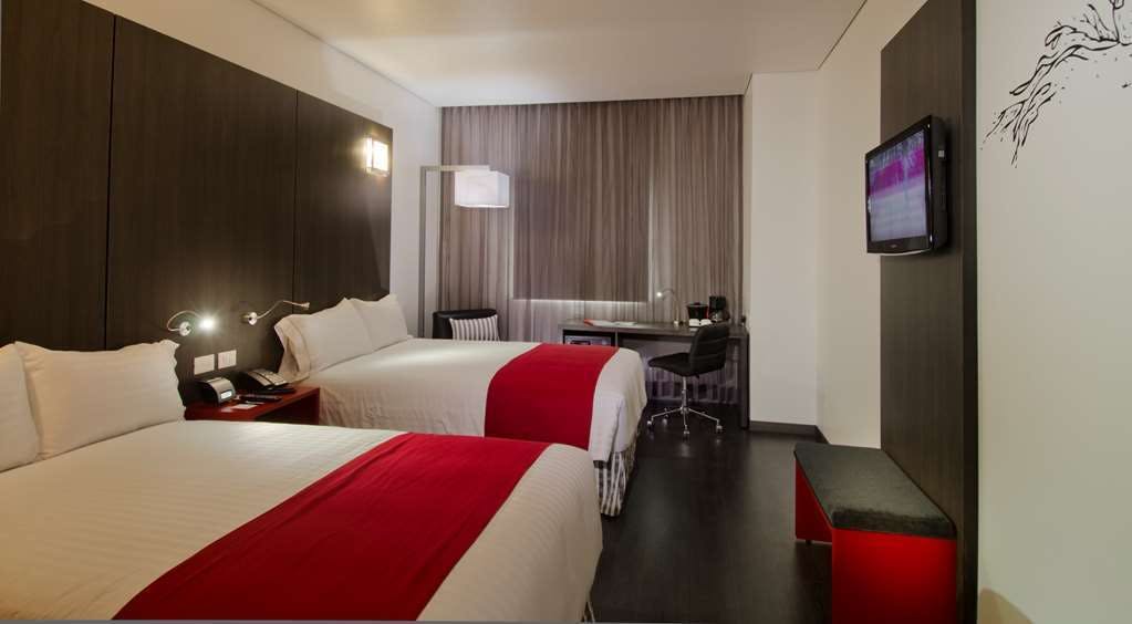Hotel Ramada Encore by Wyndham Guadalajara Sur photo 3