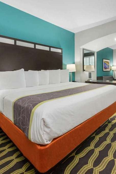 Hotel La Quinta Inn Ste Atascocita photo 1