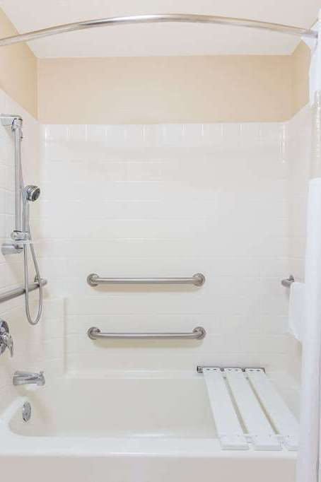 Hotel Baymont by Wyndham Plymouth photo 4