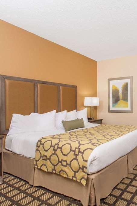 Hotel Baymont by Wyndham Plymouth photo 1