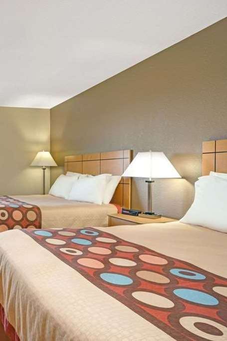 Hotel Super 8 by Wyndham Melrose photo 3