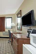 Hotel Super 8 by Wyndham Melrose photo 5