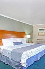Hotel Days Inn by Wyndham San Jose photo 1