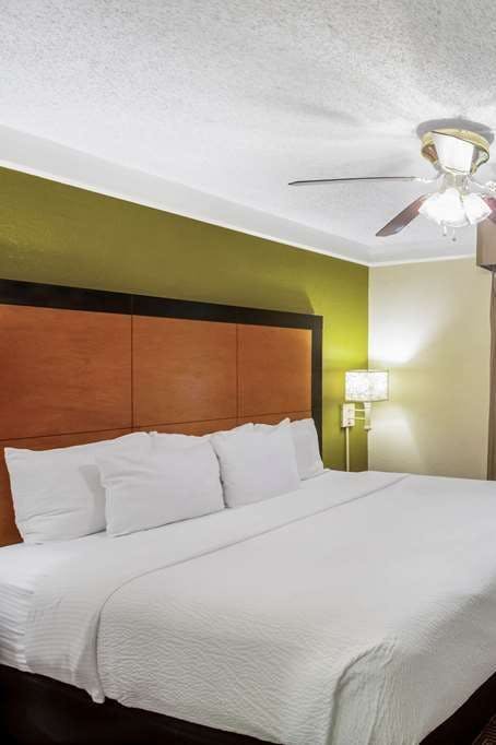 Hotel La Quinta Inn by Wyndham Killeen - Fort Hood photo 1