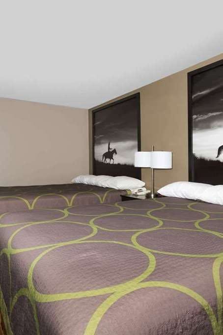 Hotel Super 8 by Wyndham Douglas, WY photo 3