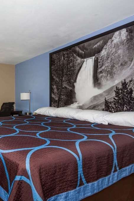 Hotel Super 8 by Wyndham Douglas, WY photo 2