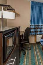 Hotel Super 8 by Wyndham Douglas, WY photo 4