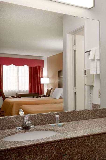 Hotel Travelodge by Wyndham Killeen/Fort Hood photo 3