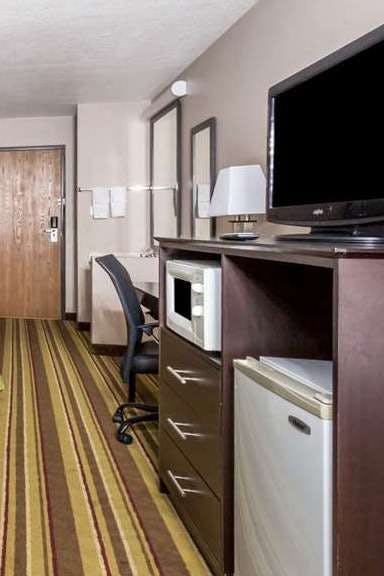 Hotel Super 8 by Wyndham Rock Springs photo 3