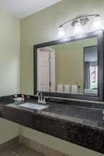 Hotel Days Inn by Wyndham Jellico - Tennessee State Line photo 5