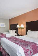 Hotel Days Inn by Wyndham Jellico - Tennessee State Line photo 3