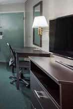 Hotel Days Inn by Wyndham Jellico - Tennessee State Line photo 4