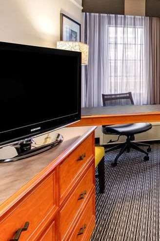 Hotel La Quinta Inn & Suites by Wyndham Raleigh Durham Airport photo 3