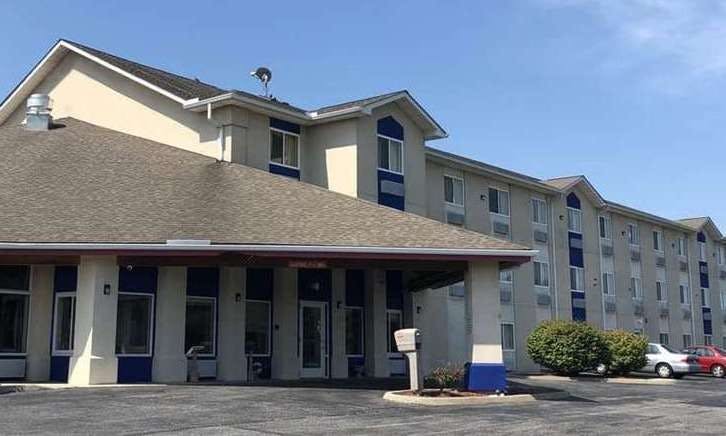 Days Inn by Wyndham Batavia Ohio