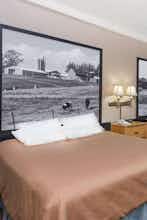 Hotel Super 8 Monroe WI photo 1