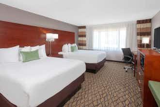 Hotel Wyndham Garden Fort Wayne photo 3
