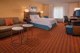 Hotel Baymont Wyndham Chambersburg photo 3