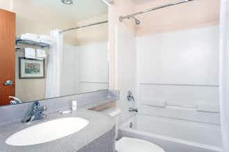 Hotel Microtel Houma photo 5