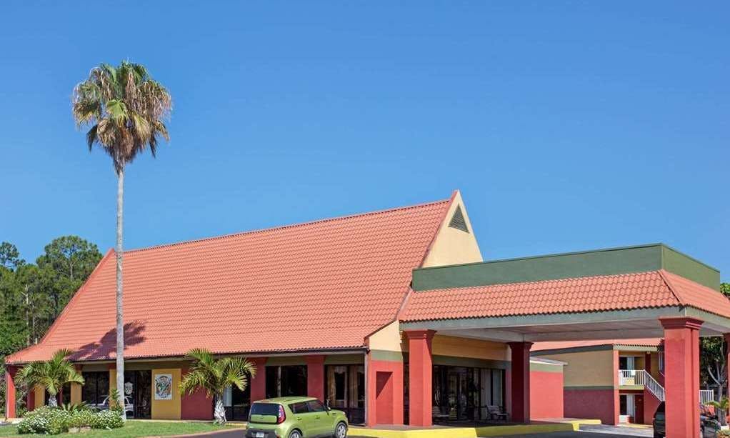 DI Cocoa Cruiseport W I-95/524