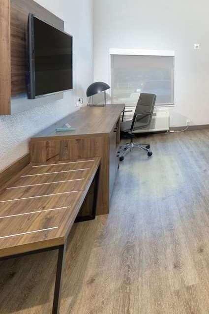 Hotel La Quinta Inn & Suites by Wyndham Dallas/Fairpark photo 5