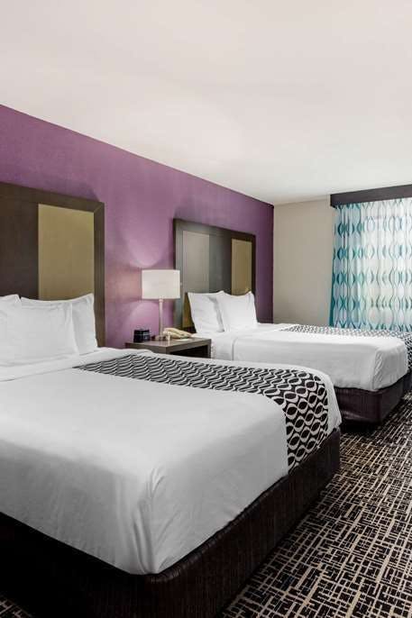 Hotel La Quinta Inn by Wyndham West Long Branch/NJ Shore Area photo 3