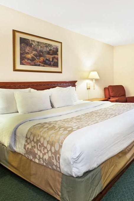 Hotel La Quinta Inn by Wyndham Detroit Canton photo 1