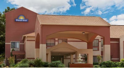 Days Inn by Wyndham Lumberton