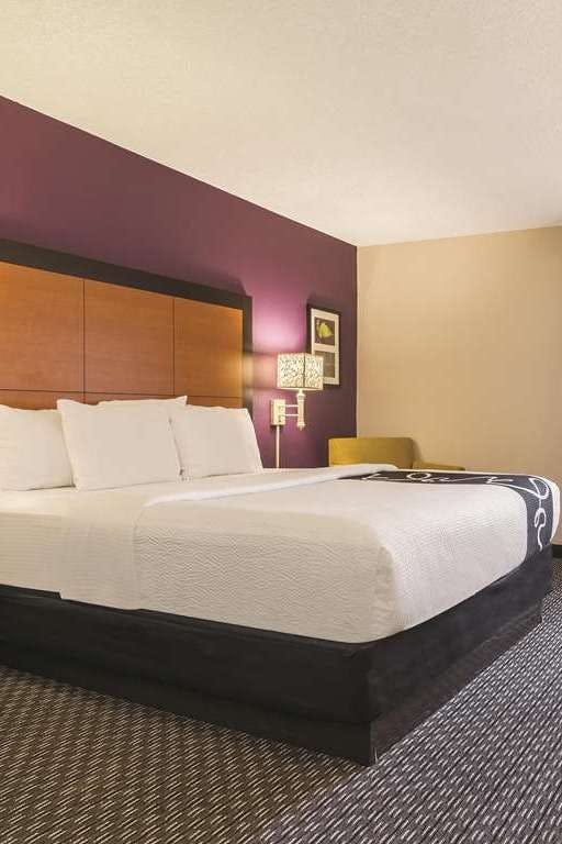 Hotel Wingate by Wyndham Brunswick GA / I-95 photo 1