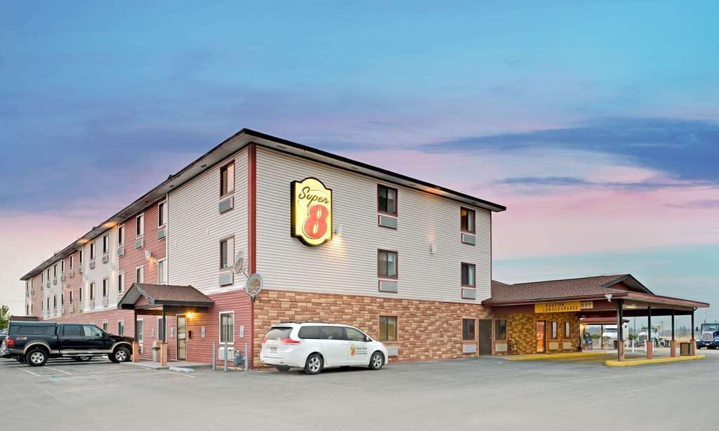 Super 8 by Wyndham Spokane/West