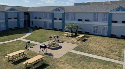 Days Inn by Wyndham Rockport Texas