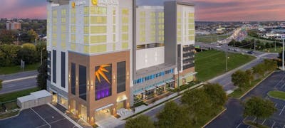 LQ Nashville Downtown/Stadium