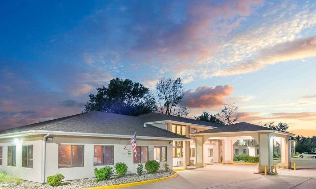 Super 8 by Wyndham Ottumwa