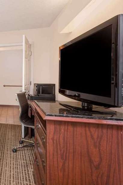 Hotel Baymont Albany at Albany Mall photo 4